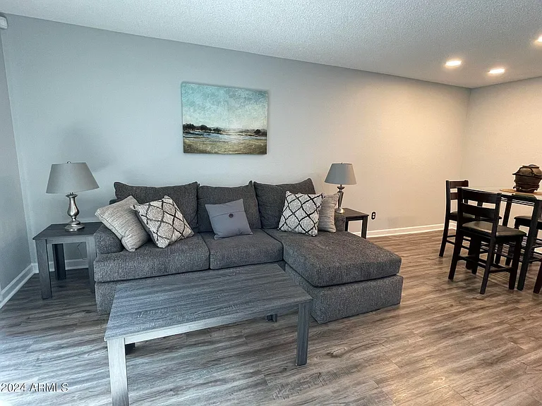 7811 E Park View Dr — Photo 17