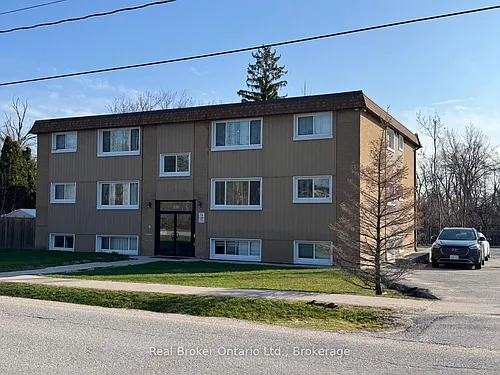 316 Peter St N Photo 1