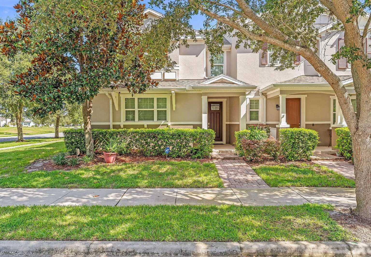 3 bed, 2.5 bath, 2091 sqft, $2,900 — Photo 1