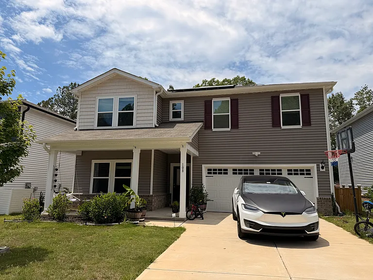 108 Squirrel Oaks Ln — Photo 1