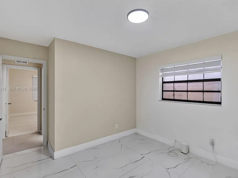 2141 W 53rd St — Photo 19