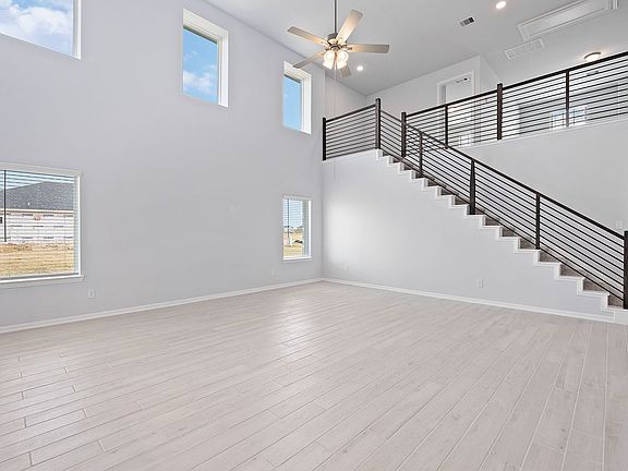 5th image of 8218 Coral Dr