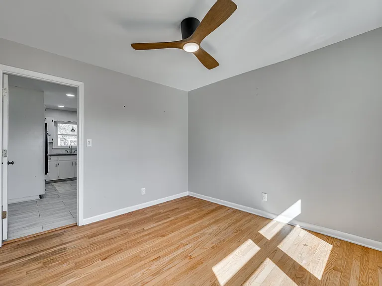 1615 Tillman St — Photo 8