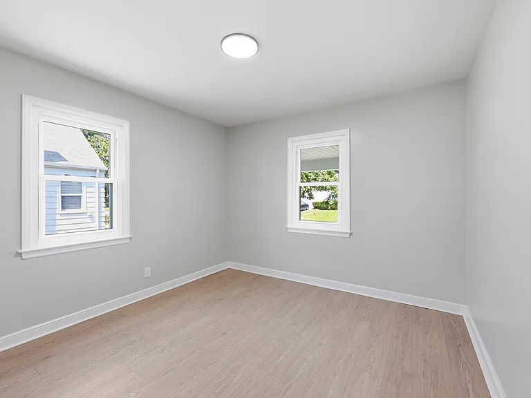 145 Demorest Ave — Photo 24