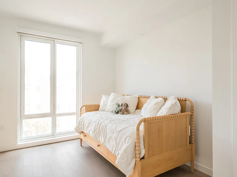 975 Nostrand Ave — Photo 86