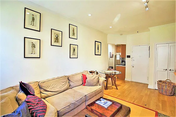 Rented by JK Dansar Corp | media 4