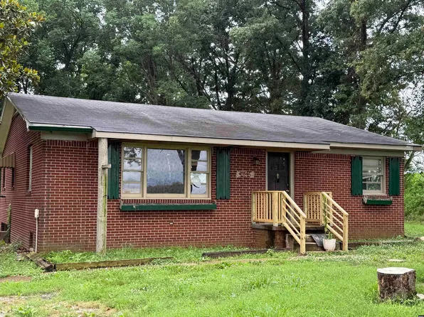 2000 State Line Rd, Martin, TN 38237