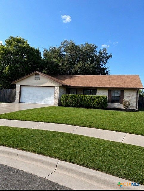 1st image of 106 Saddle Dr