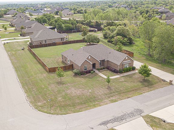 Premium corner lot