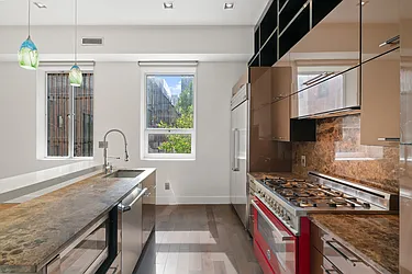 Rented by Nest Seekers International