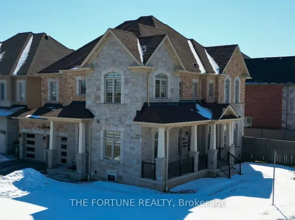 21 Lyle Way N, Brampton, ON L6X 5P8