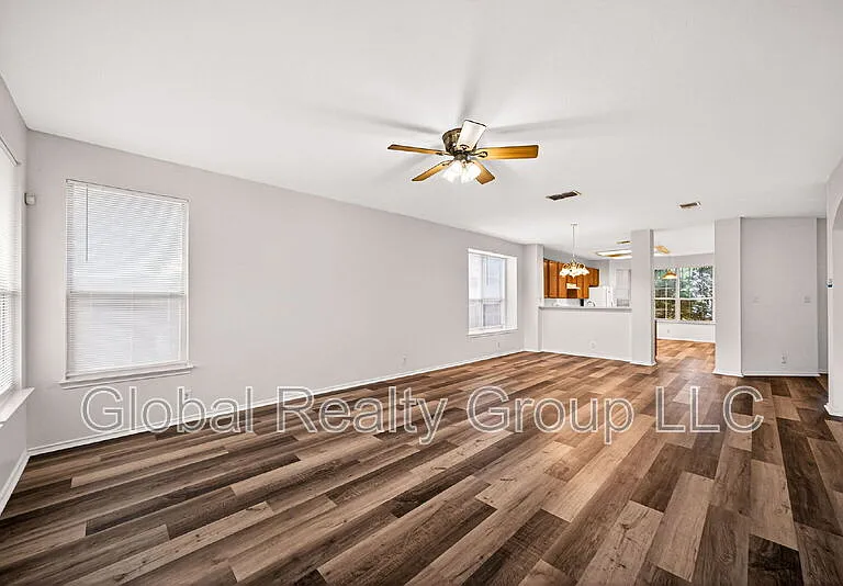 229 Spice Oak Ln — Photo 6