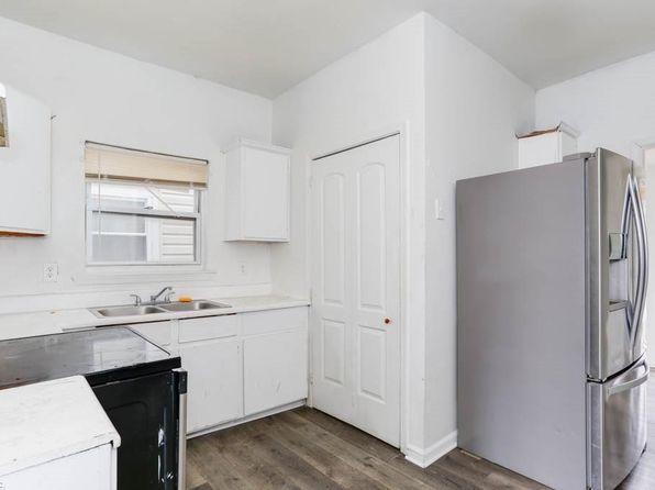 norfolk-virginia-79239610 picture