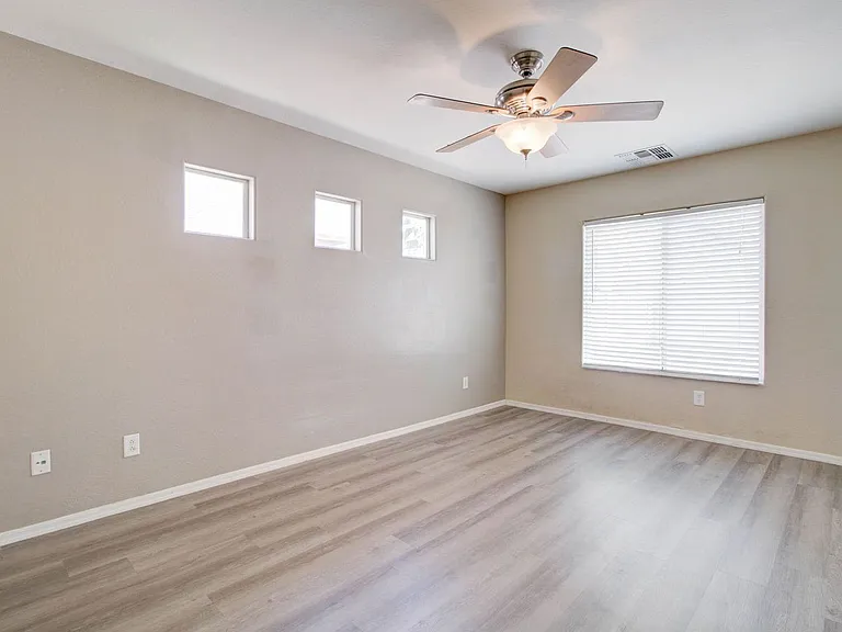 41375 W Cahill Dr — Photo 25