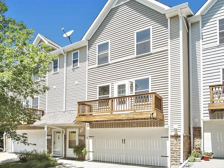 18192 Hayes Ct — Photo 2