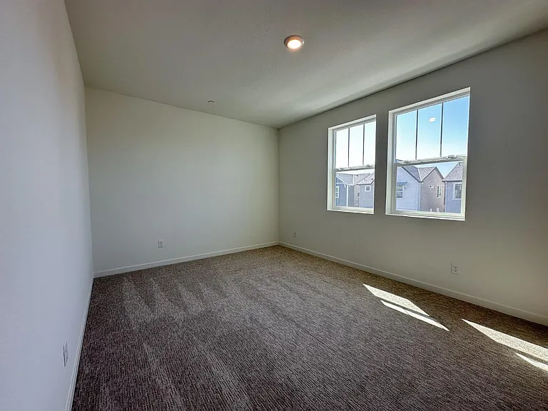 2957 Honey Opal Ave — Photo 25