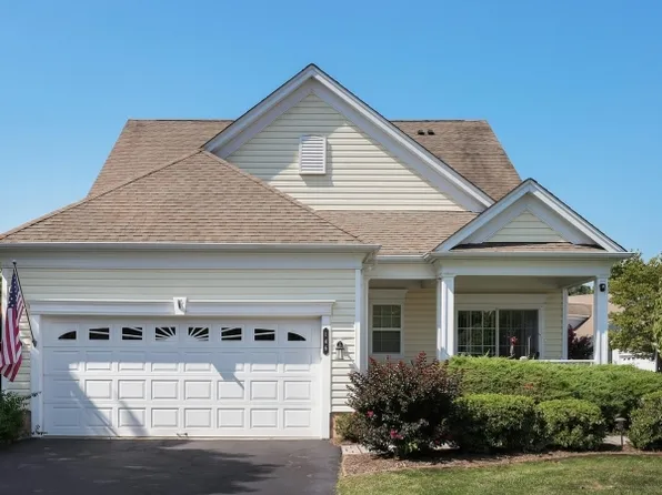 146 Stone Manor Dr, Franklin Twp., NJ 08873