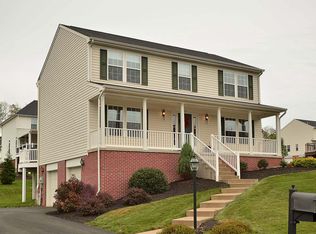 202 Windham Ln, Mars, PA 16046