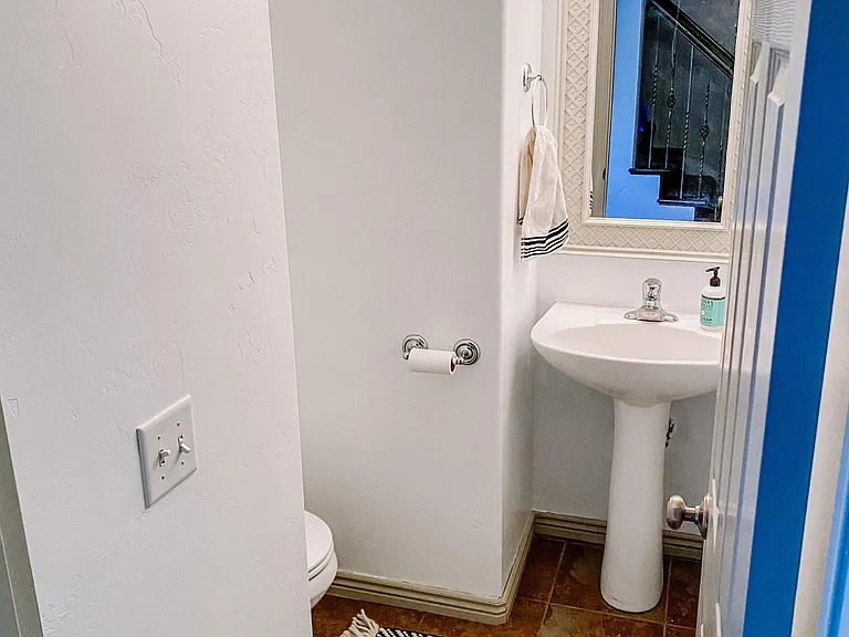 1000 Bluff View Dr #53 — Photo 3