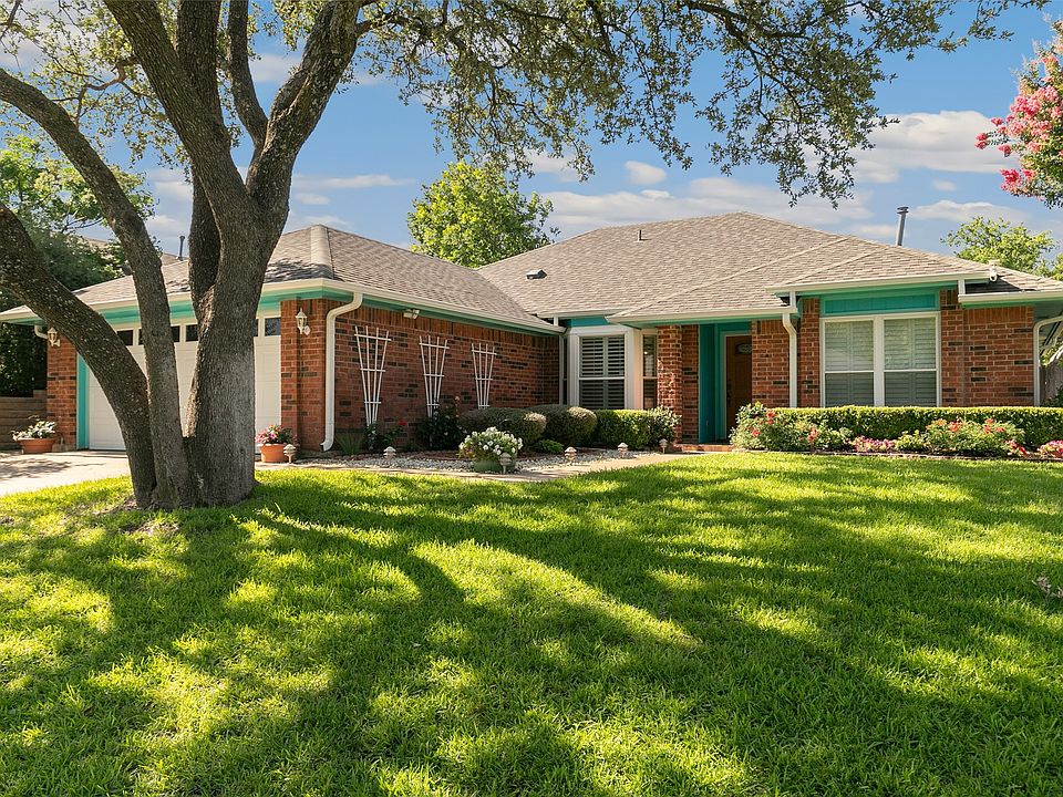 1st image of 3216 Teakwood Dr