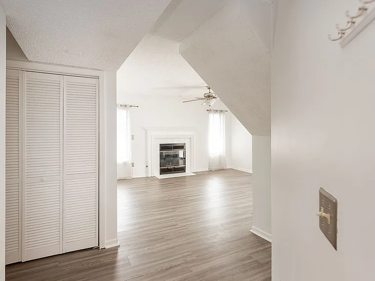 5870 Park St #9 — Photo 6