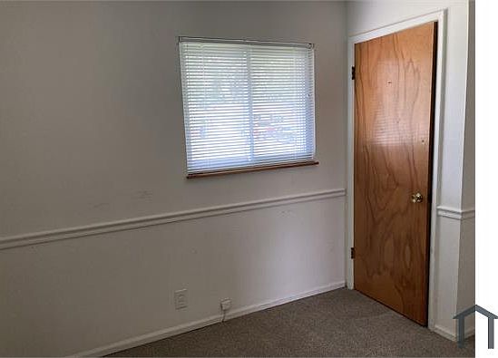 3rd image of 10400 Hobkirk Dr