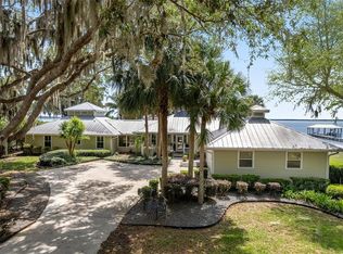 14261 SE 128th St, Ocklawaha, FL 32179