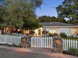 77 Van Ripper Ln, Orinda, CA 94563