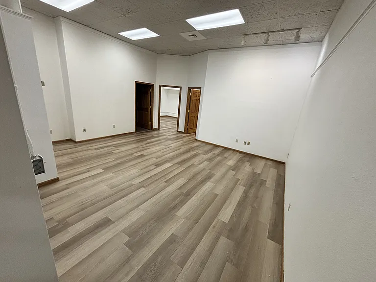 435 E Mill St #105 — Photo 3
