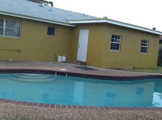 9920 NW 3rd St, Pembroke Pines, FL 33024