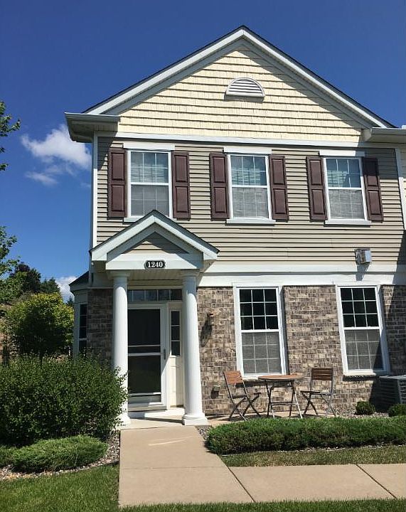 1st image of 1240 Majestic Ave #317