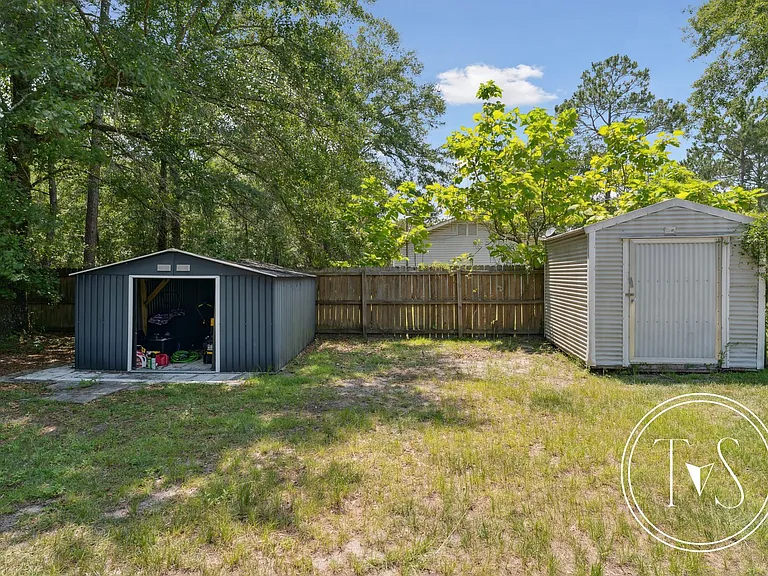 32 Gregory Ct — Photo 44