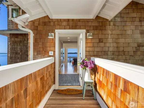 10915 NE South Beach Road, Bainbridge Island, WA 98110