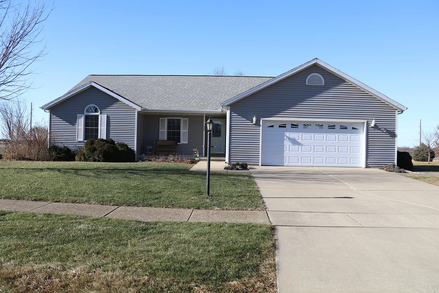 508 N Delane Dr photo 1
