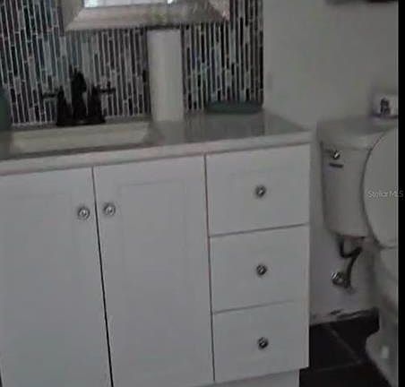5th image of 805 Hymon Cir