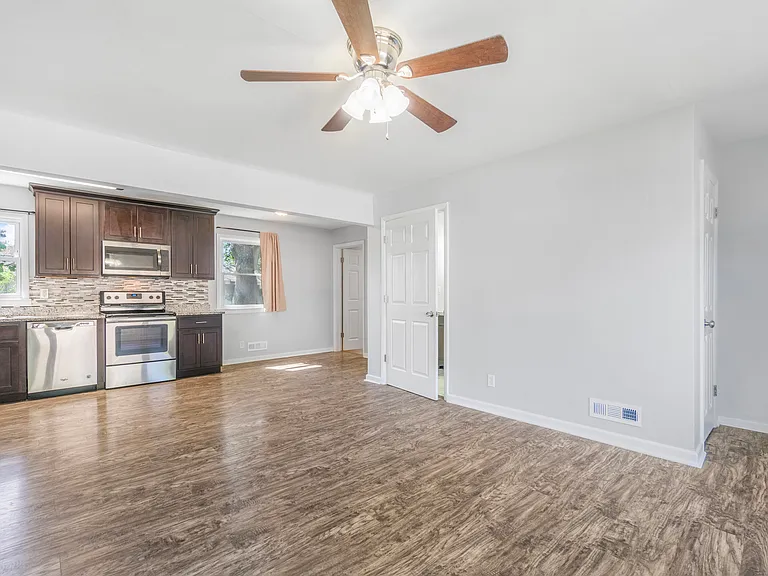 6419 Grimes Ave — Photo 6