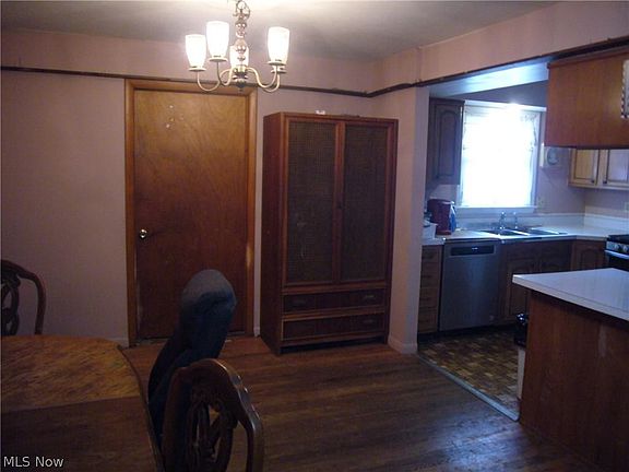 5th image of 3336 Revere Ct
