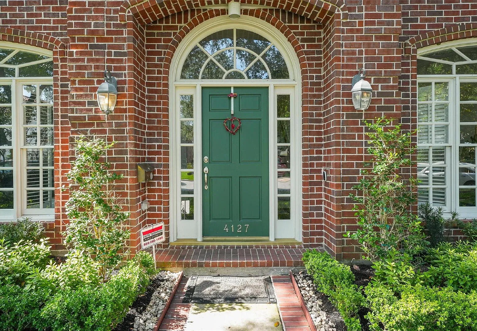 5 bed, 4.5 bath, 3433 sqft, $8,500 — Photo 3
