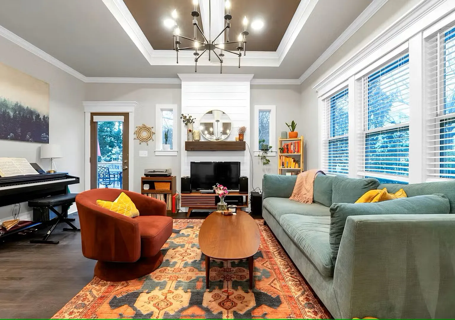 Charming & Cozy Furnished Home Walking Distance to Kirkwood — Photo 1