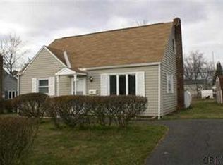 19 Luella Rd, Latham, NY 12110