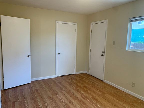 5th image of 340 Brown St Unit C