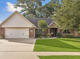 105 Blue Jay Dr, Richwood, TX 77566