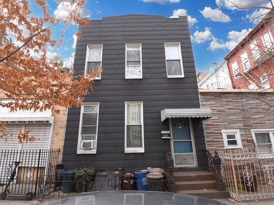 569 Humboldt St, Brooklyn, NY, 11222