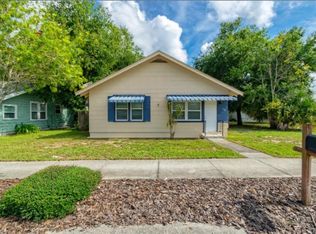 111 E Caroline St, Tavares, FL 32778