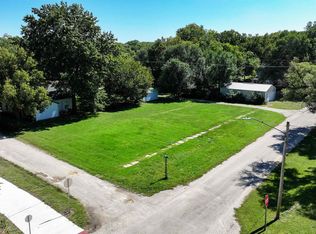 229 Hall St, Council Grove, KS 66846