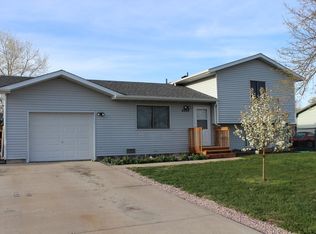 4638 Trail Dr, Rapid City, SD 57703