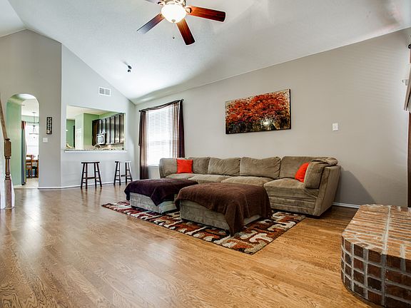 4th image of 5915 Vista Glen Ln