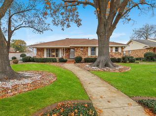 1105 Worcester Ln, Garland, TX 75040