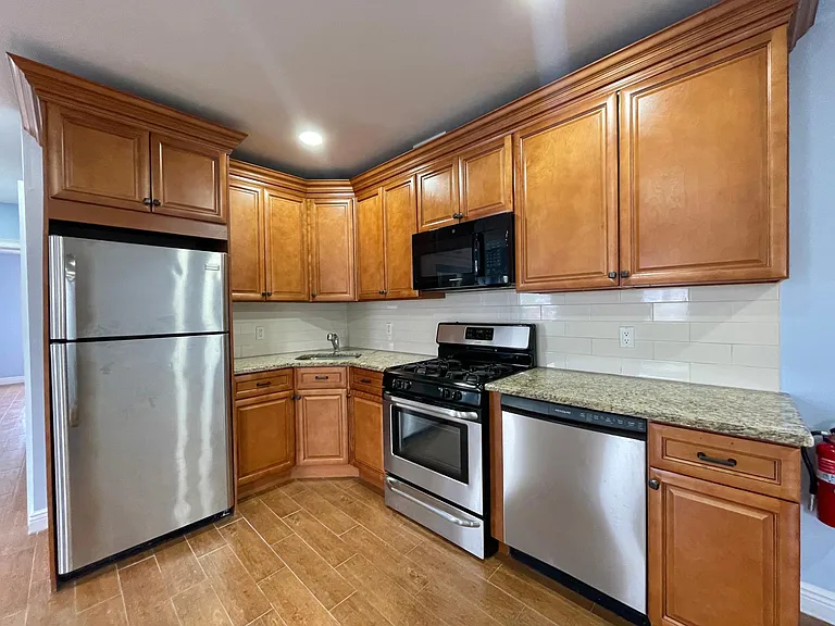41 Mercer St #1 — Photo 7