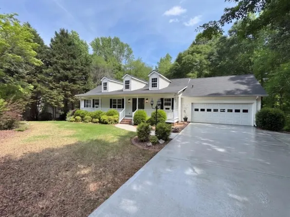 127 Cherokee Trl, Hoschton, GA 30548